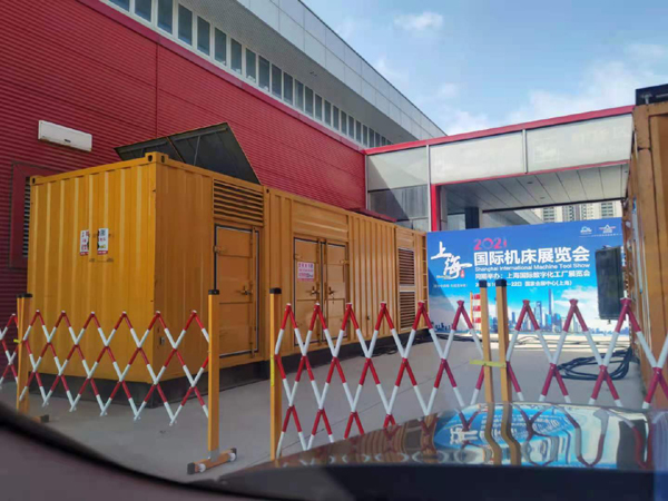 南宁发电车出租-发电机无电压或电压太低怎么办？